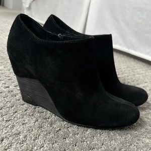 Vince Camuto Suede Black Bootie Boot Size 8